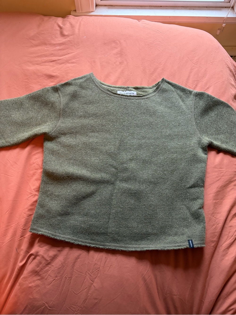 Duckworth women's cropped powder sweater size M